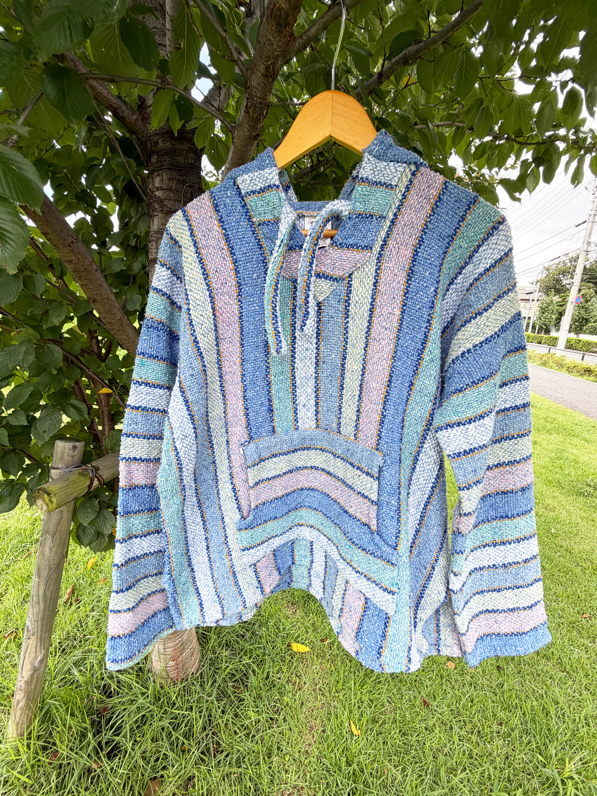 Textiles Pastel Multi stripe Baja Hoodie (size M)
