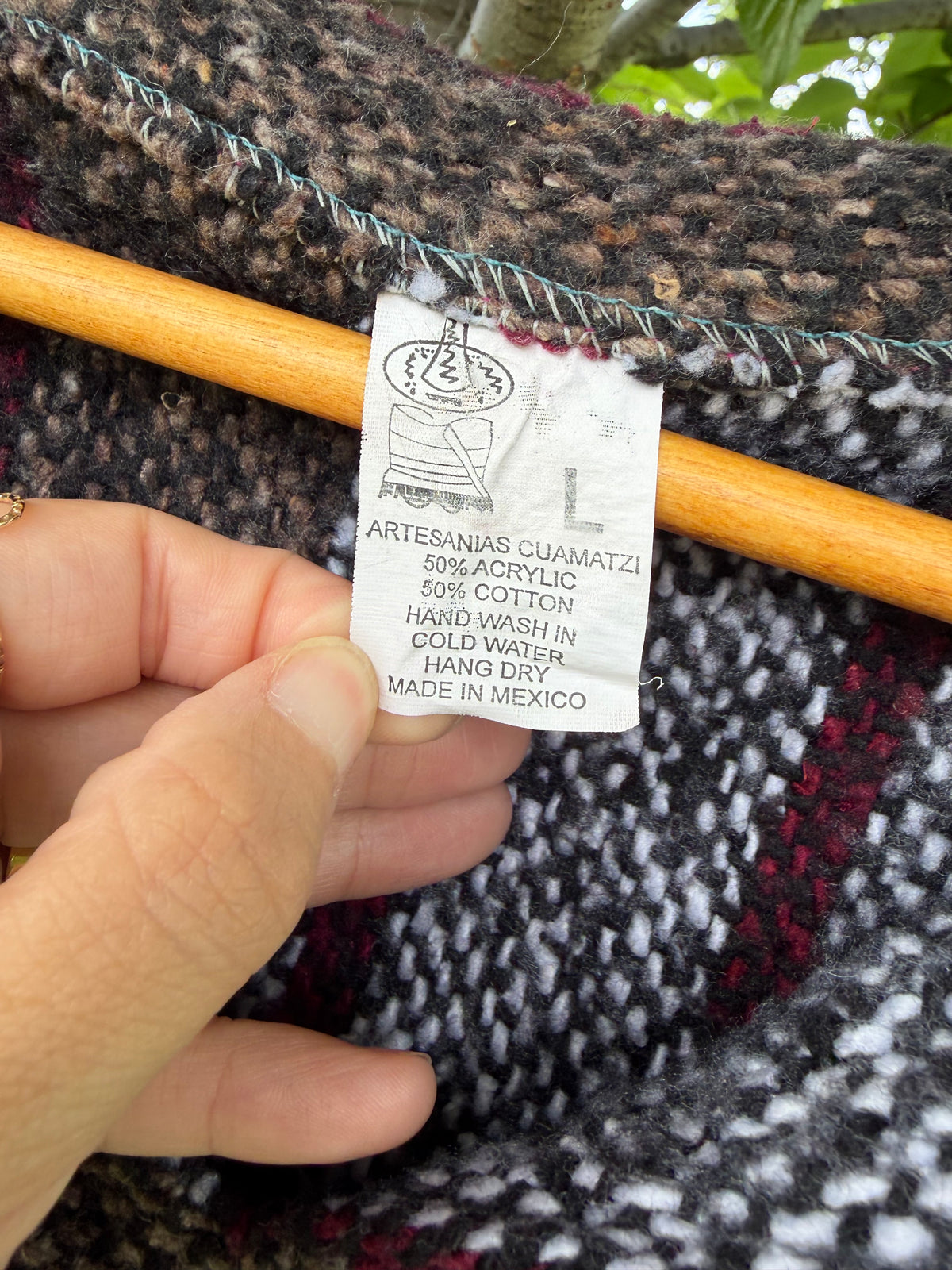 Artesanias Cuamatzi Bordeaux Multi Stripe Baja Hoodie  (size L)