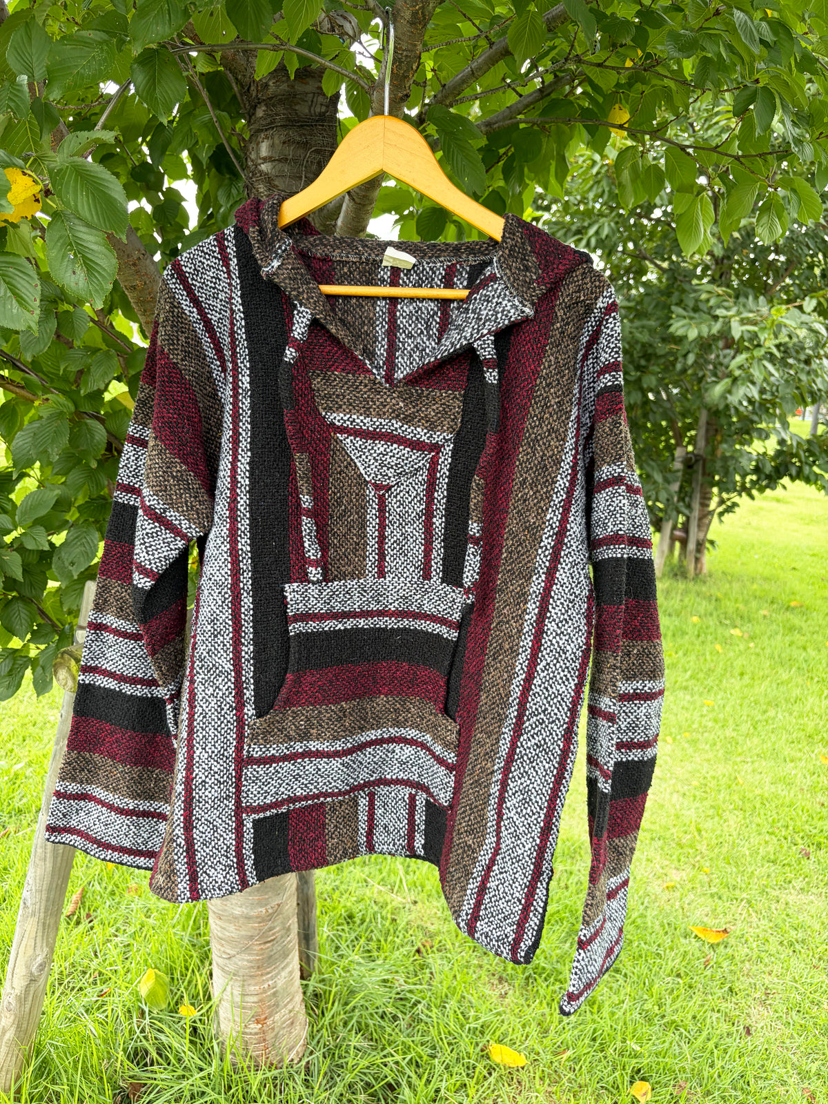 Artesanias Cuamatzi Bordeaux Multi Stripe Baja Hoodie  (size L)