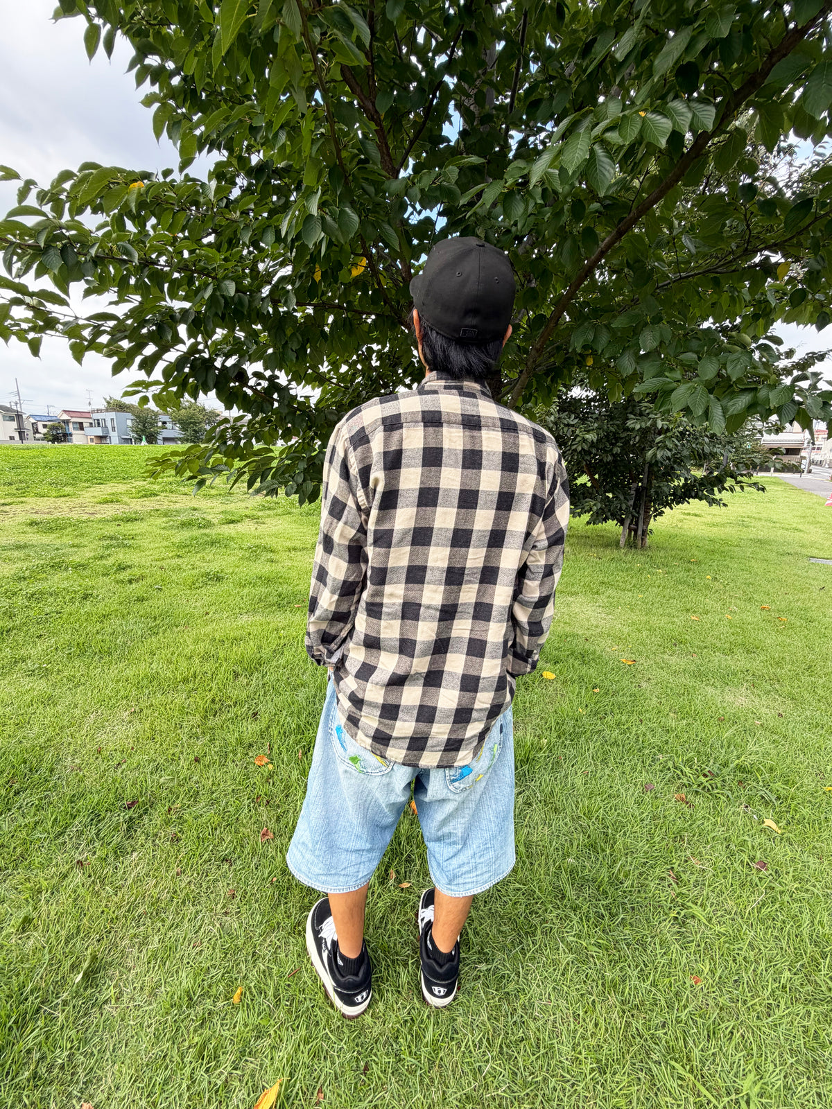 00's  IZOD Light Flannel shirts (men's L)