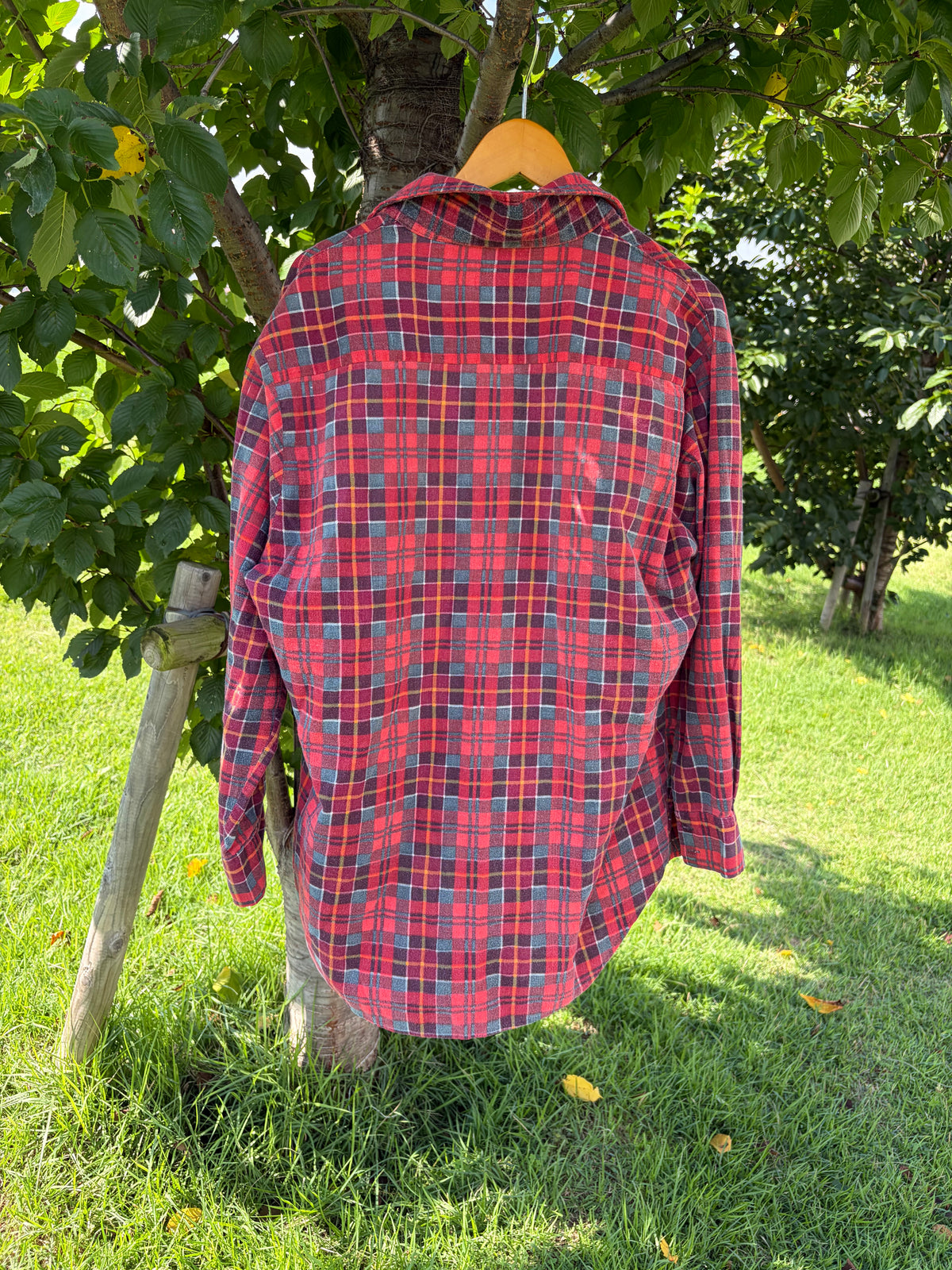 80's Laurentienn Light Flannel Shirt (men's L)
