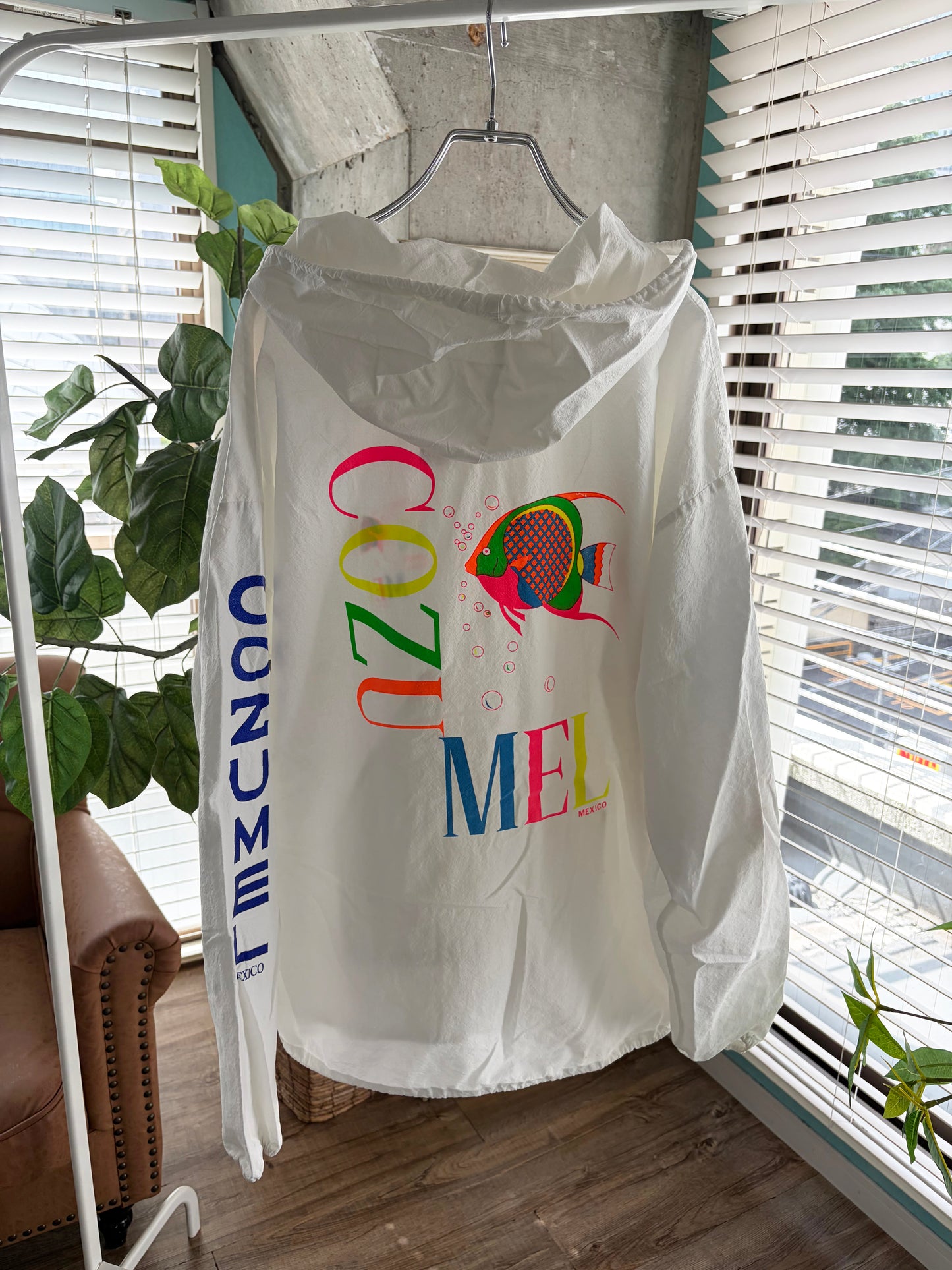 COZUMEL NEON FISH Beach Hoodie (men's L-XL)※汚れあり