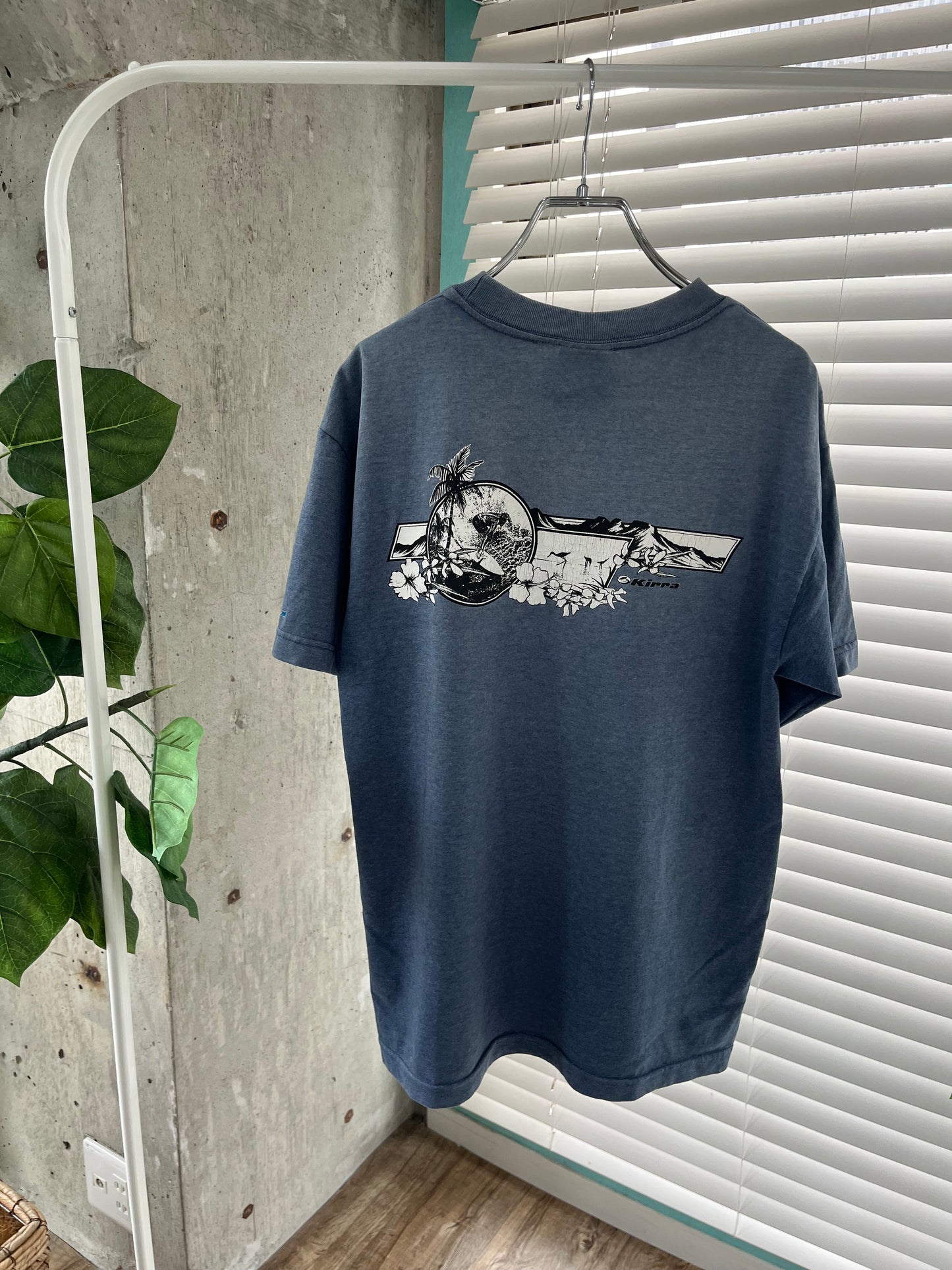 00's KIrra Boarrd Shorts T-shirts (men's M)