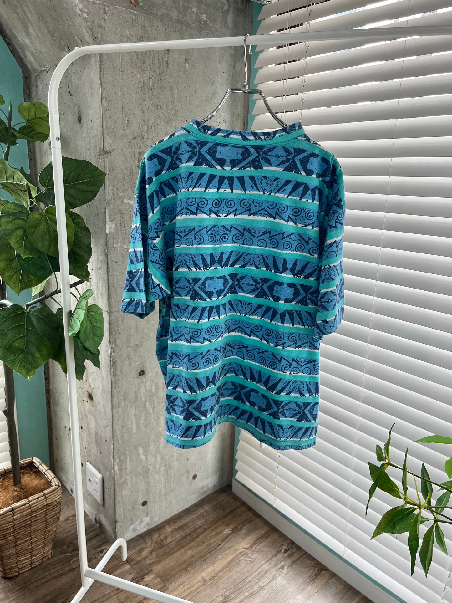 90s Ocean Pacific All-over pattern T-shirt men's S (実際のサイズM相当）