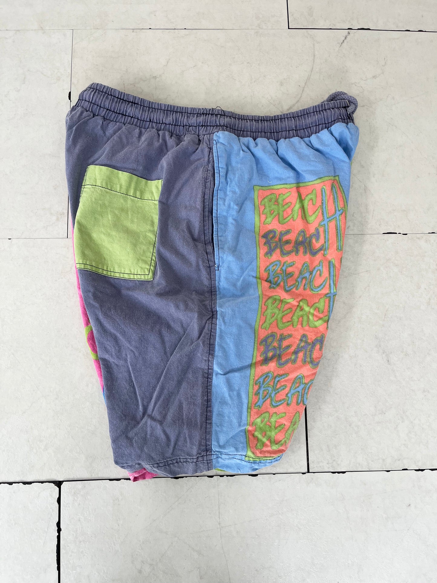 80's EURO vintage Beach!Beach!Beach! cotton beach shorts (size M)