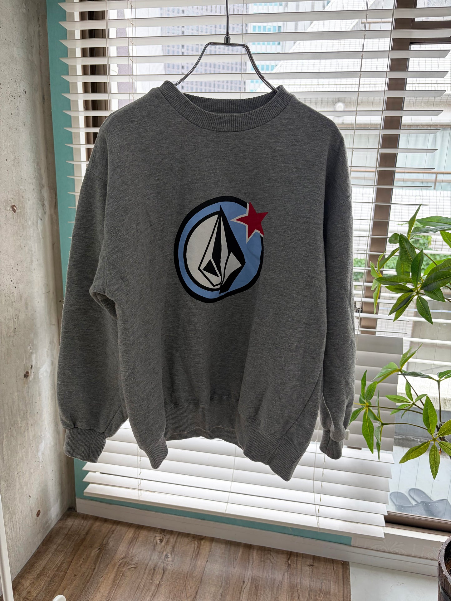 90's VOLCOM Sweatshirts men's M