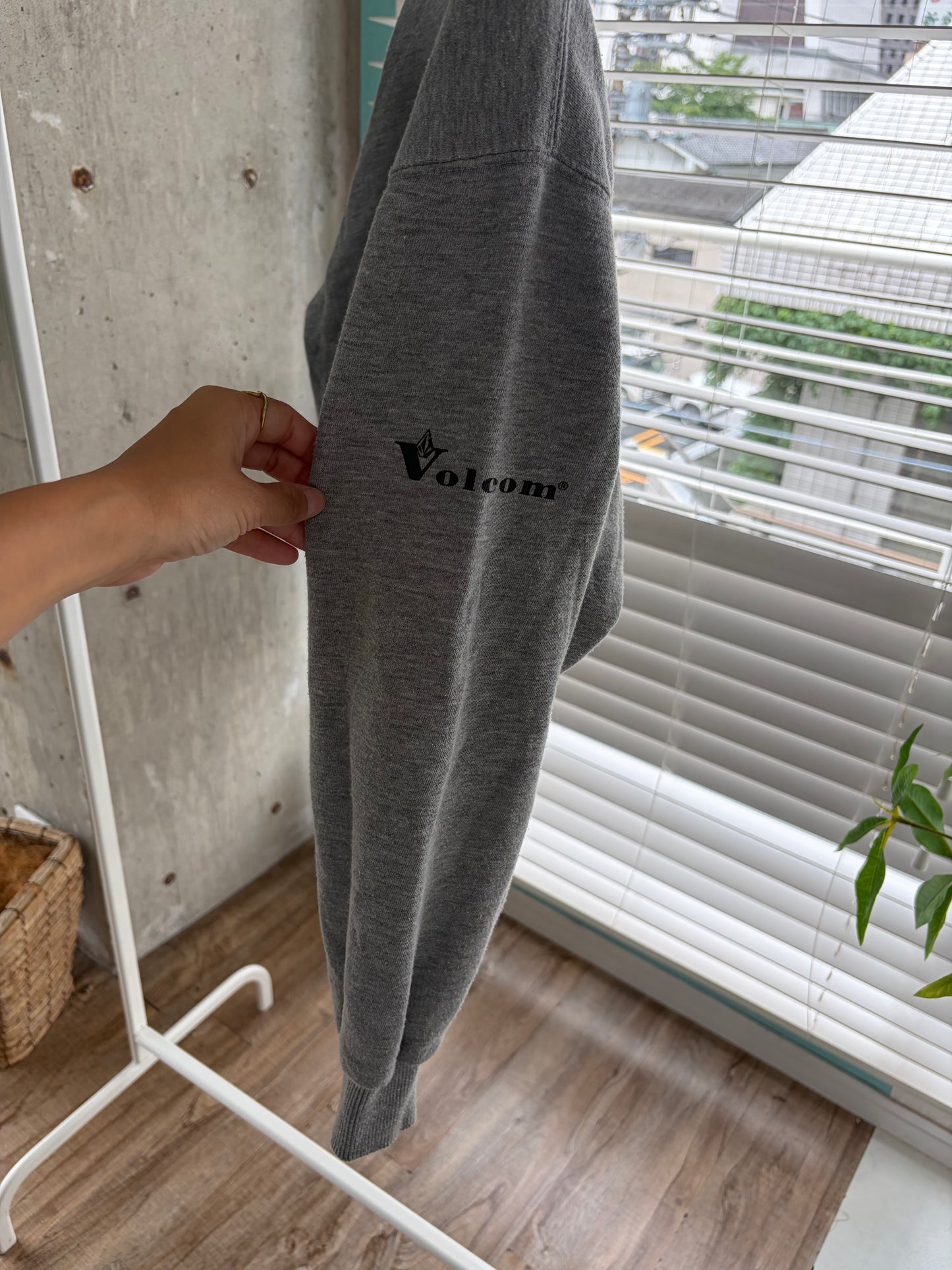 90's VOLCOM Sweatshirts men's M