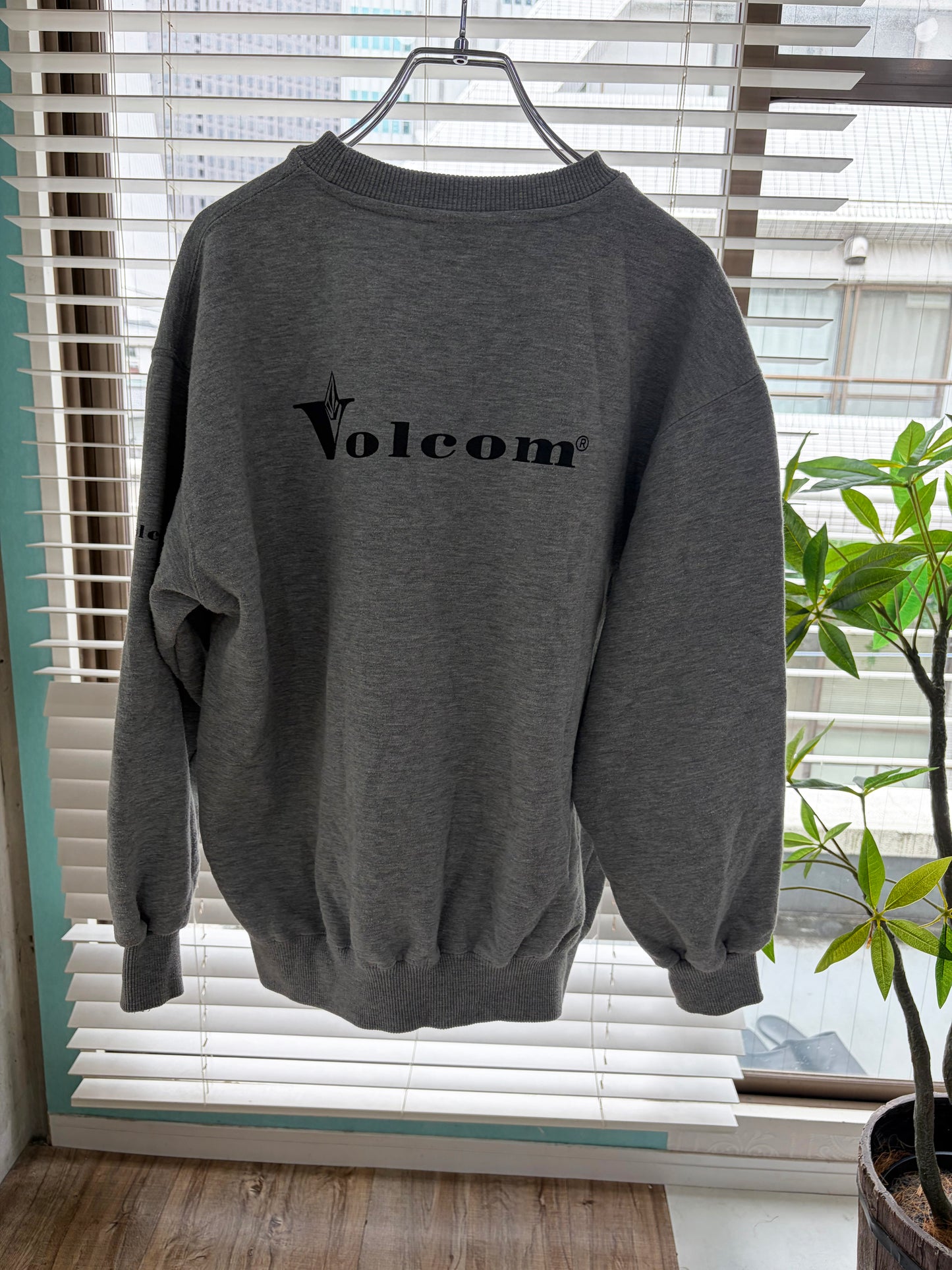90's VOLCOM Sweatshirts men's M