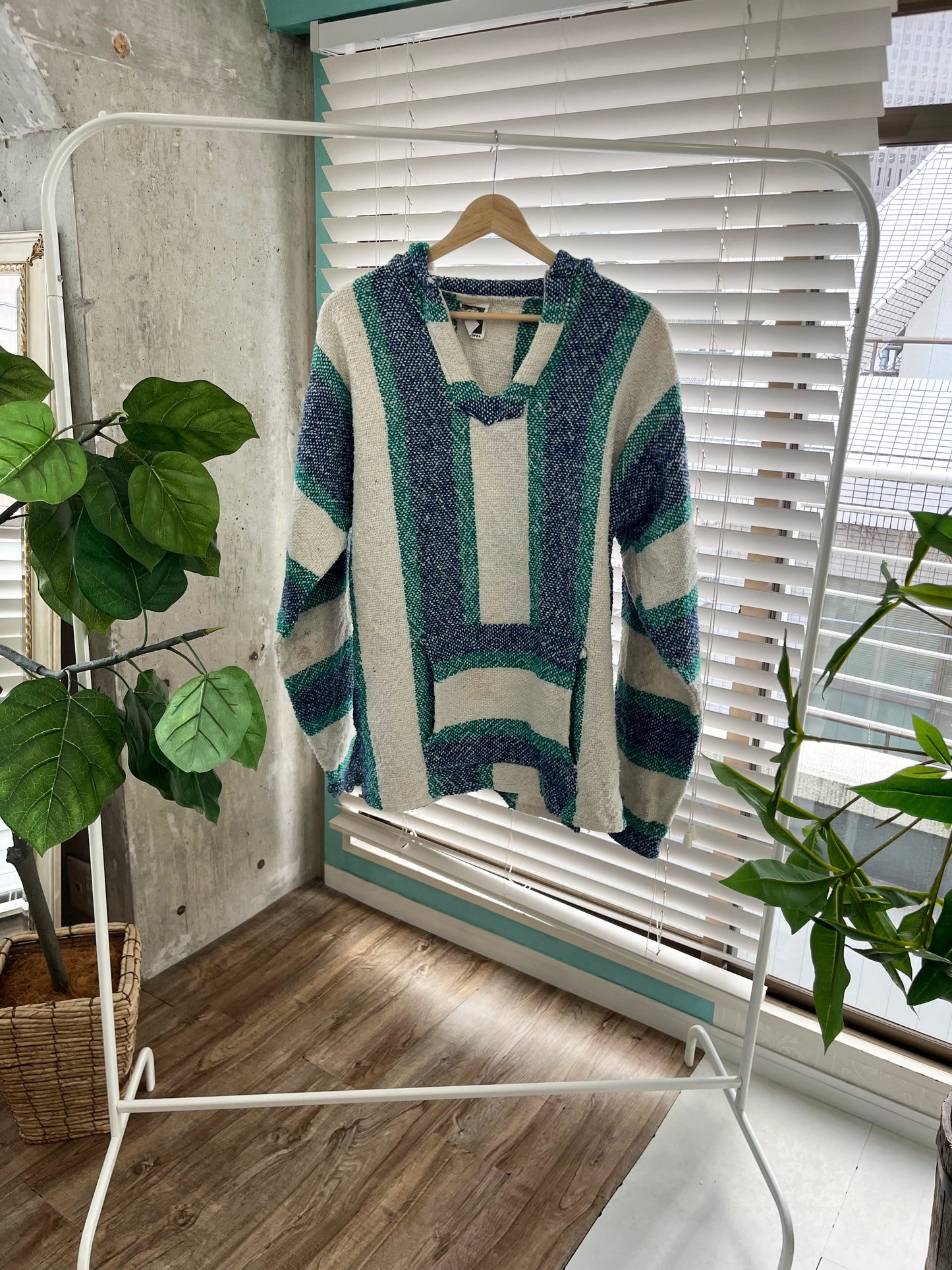 Senor Lopez White Baja Hoodie mexican parka (size L)