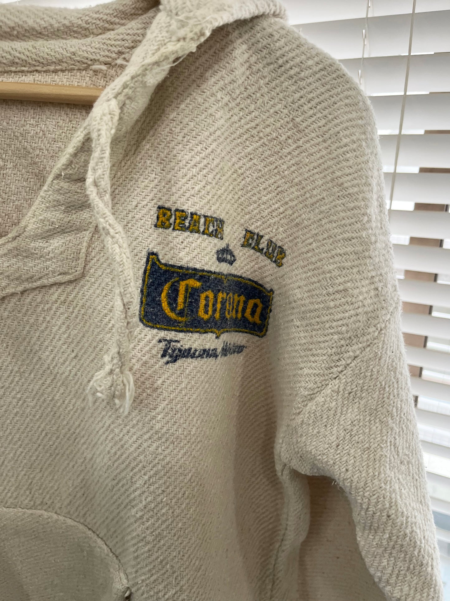 Beach Club Corona Beer Baja Hoodie (men's S-M相当)