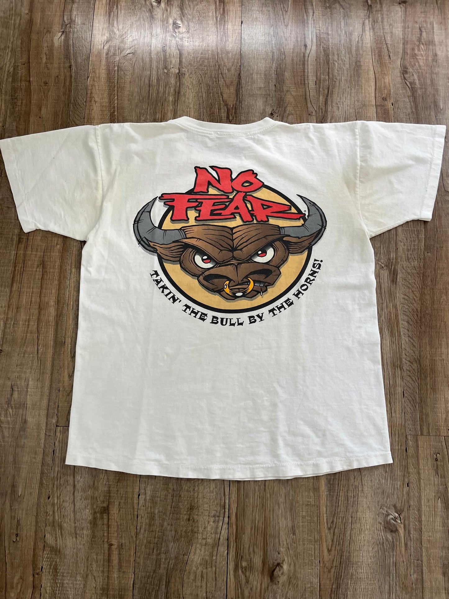 90's NO FEAR Takin' The Bull By the Horns! Tee (men's M相当)