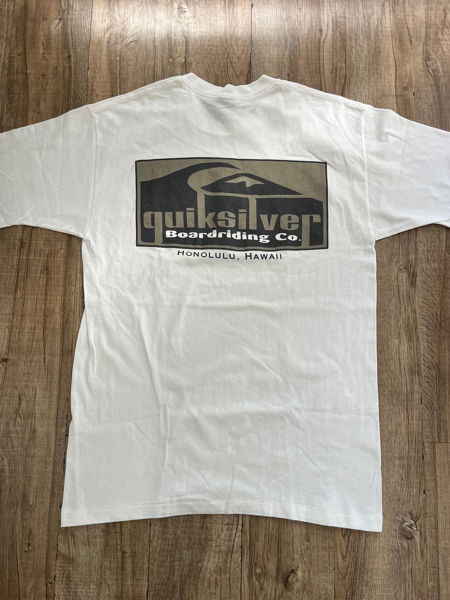 90's Quiksilver Boardriding co. Honoruru Hawaii (size L)