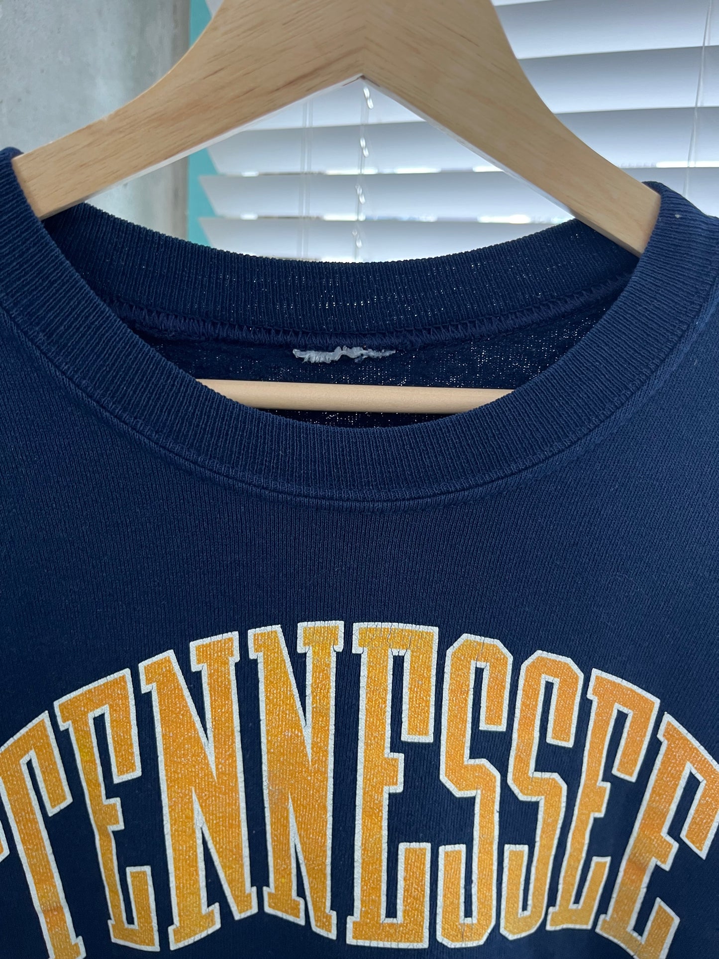 USED TENNESSEE College sweatshirt size men's XL相当