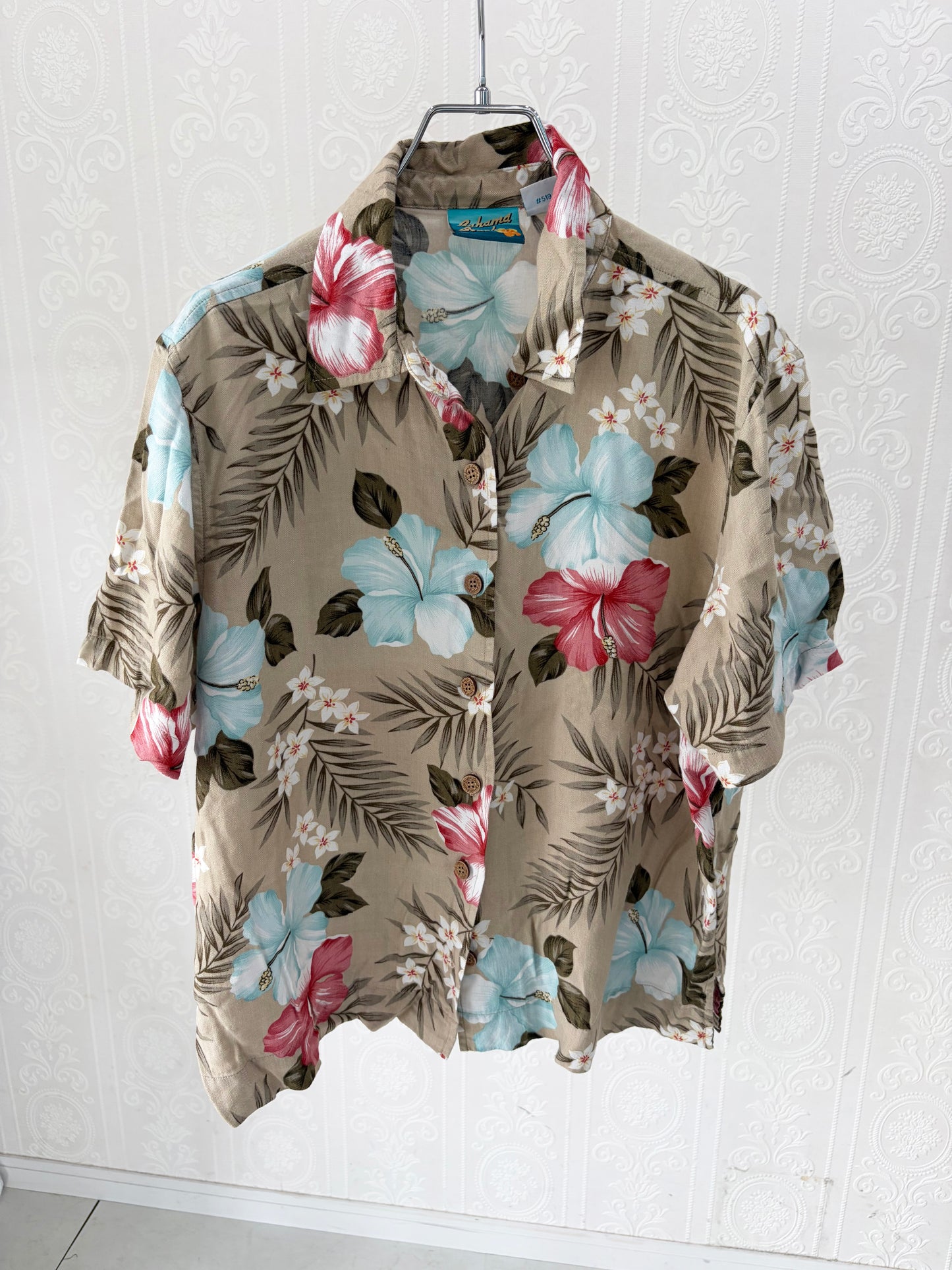 Bahana Beach Hawaiian shirt women's L