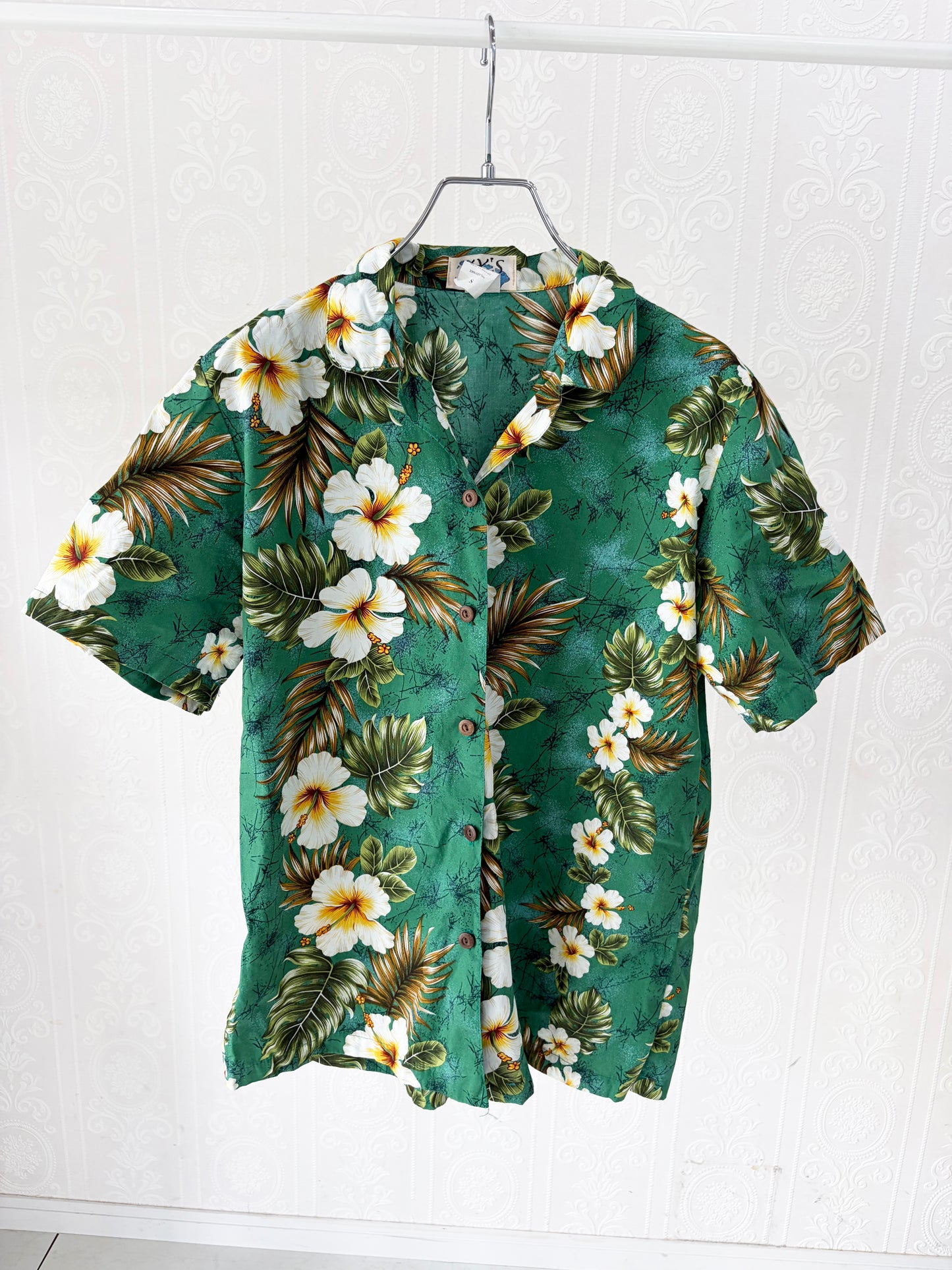 KY's Hawaiian Shirt women's size S