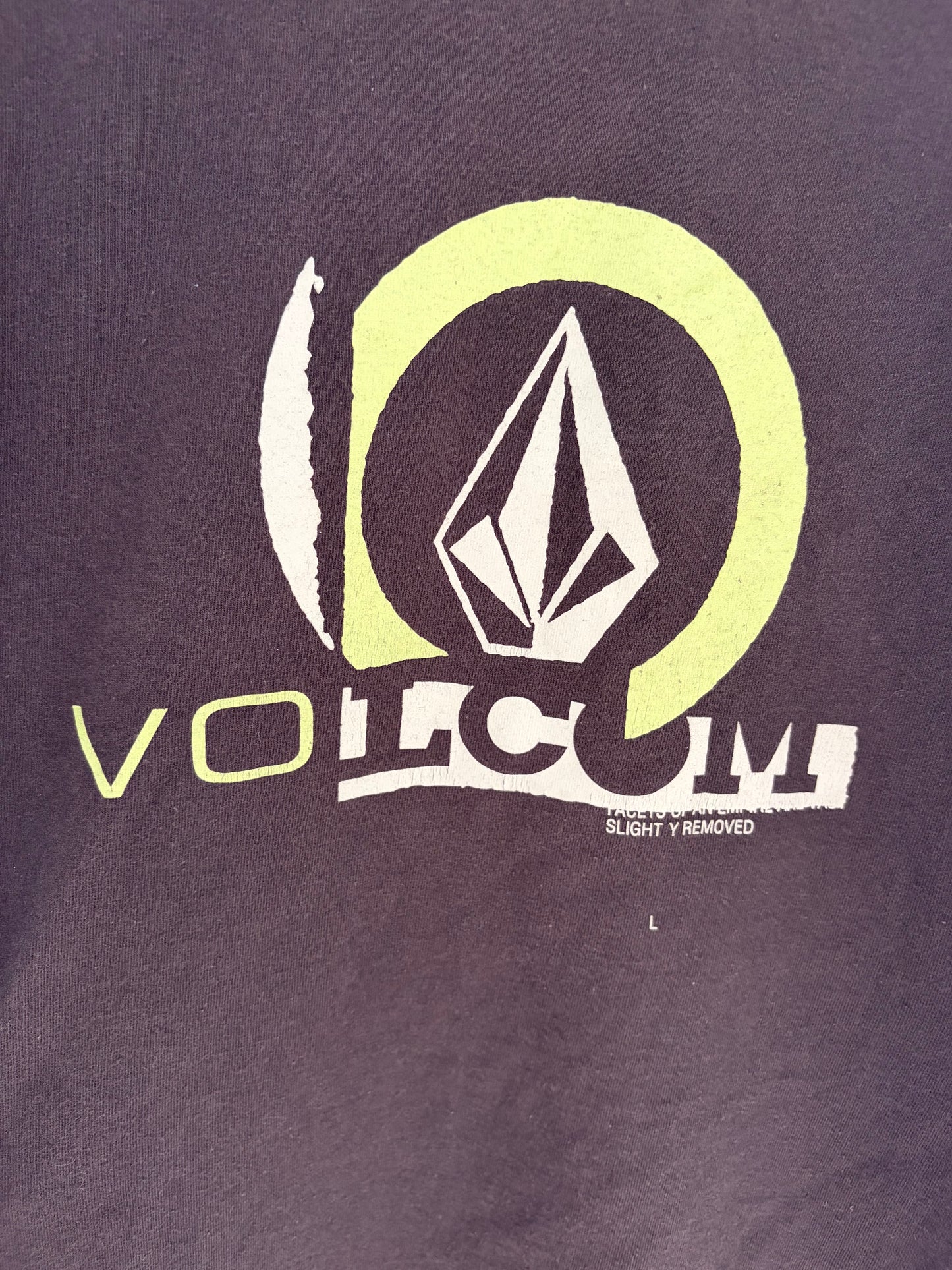 Early 2000's VOLCOM Flont Logo Long Sleeve Tee size M