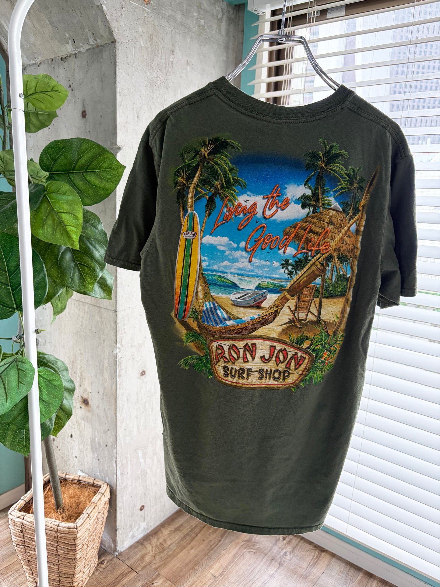 00's RONJON SURF SHOP Living the Good Life surf tee (men's M)