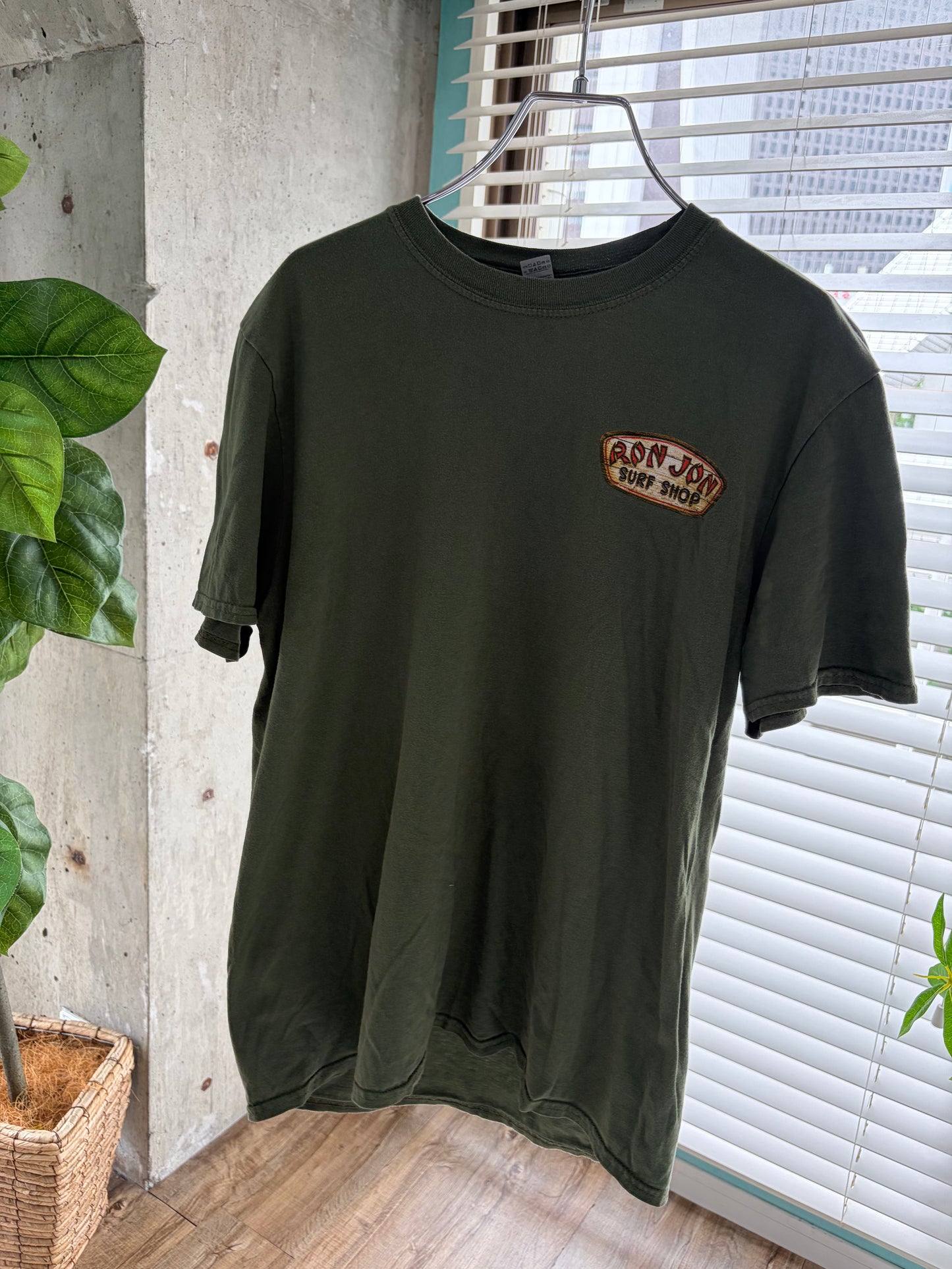 00's RONJON SURF SHOP Living the Good Life surf tee (men's M)