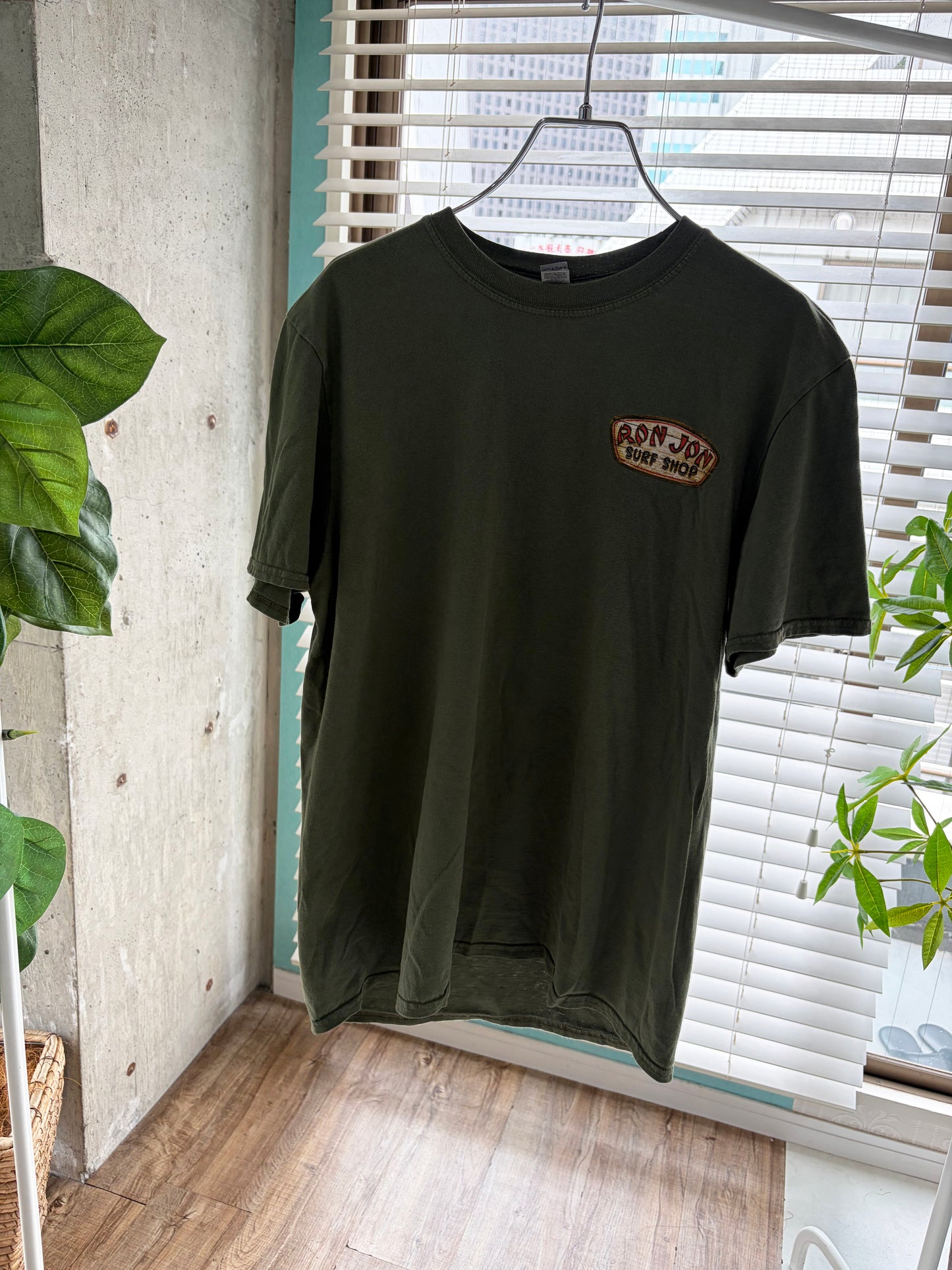 00's RONJON SURF SHOP Living the Good Life surf tee (men's M)