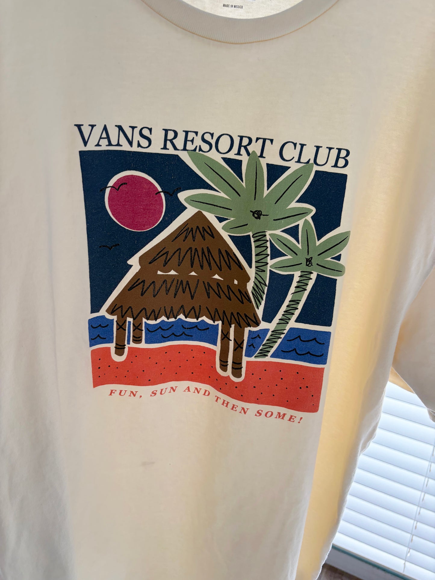 USED Vans Resort Club Short Sleeve t-shirt size XL