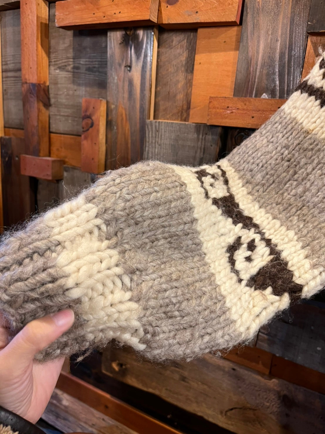 vintage】COWICHAN INDIAN KNIT 100%WOOL MADE IN CANADA ジップアップ