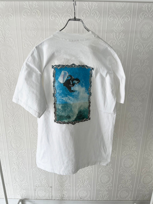 【vintage】90's Aaron Chang Body Board Photo Graphic T-shirt Made in USA（men's L)