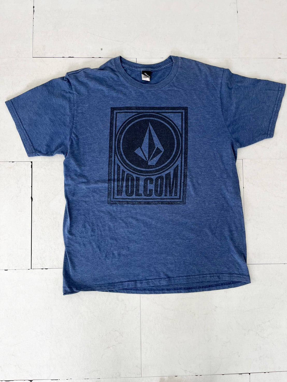 【VOLCOM】00's SURF SKATE T-shirts Navy (men's M)