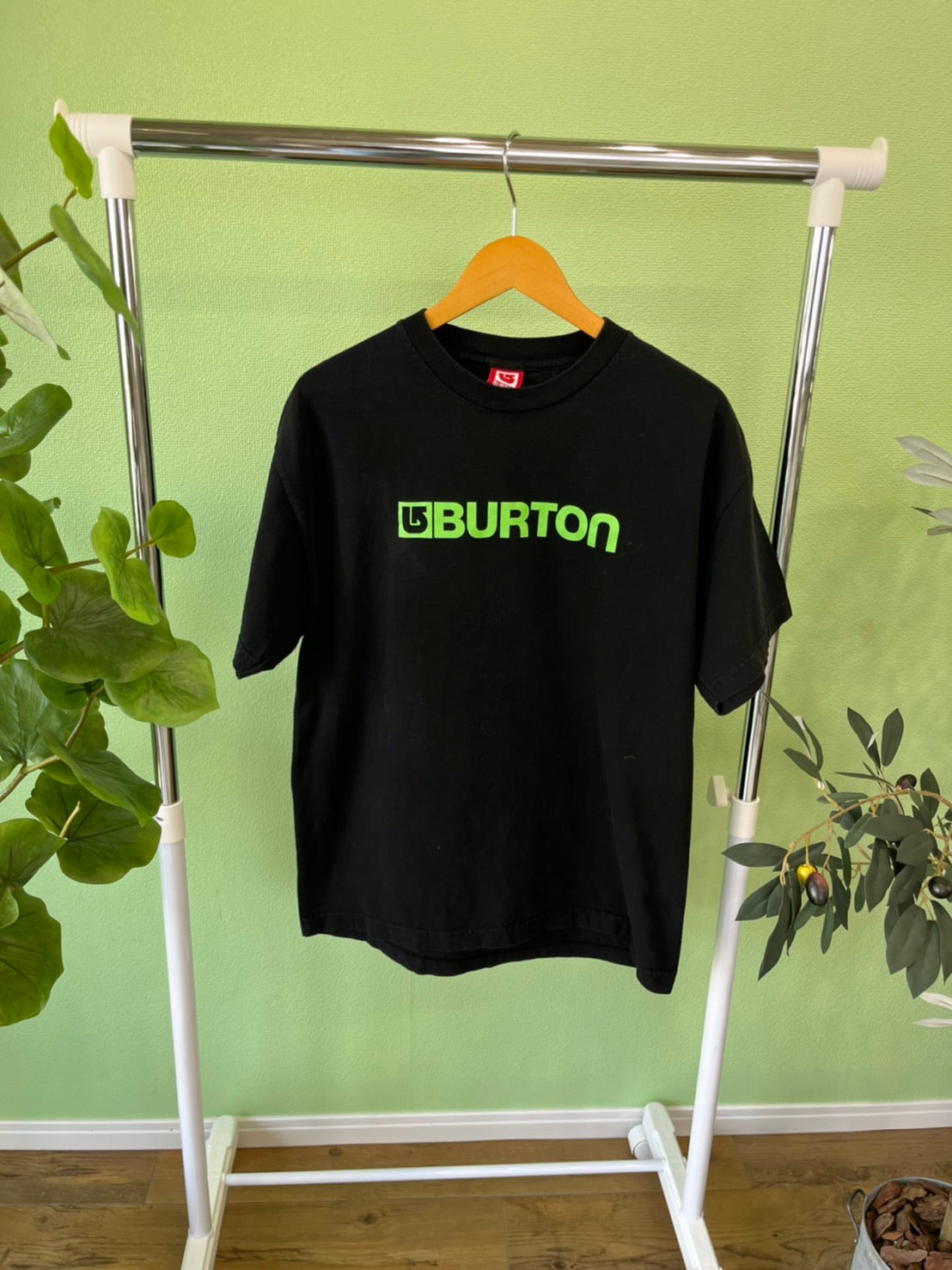 【BURTON】vintage BURTON Y2K logo t-shirt  (men's L)