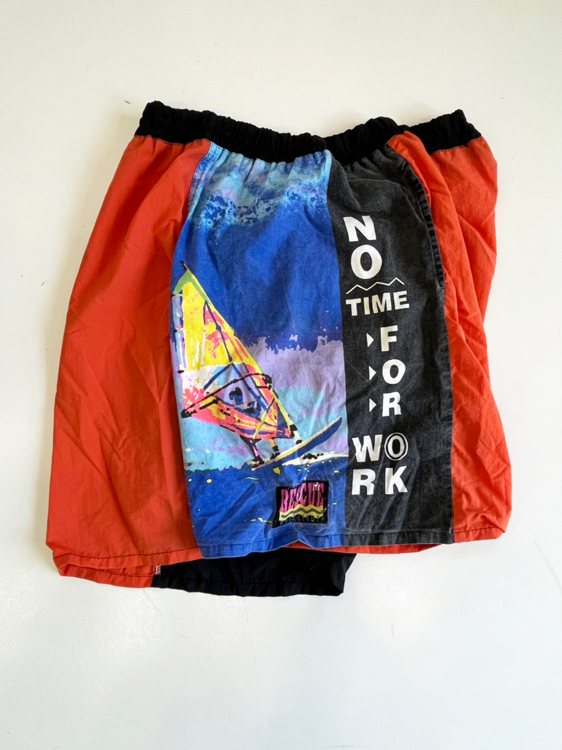 【EURO vintage 】 NO TIME FOR WORK vintage beach shorts   メンズ 水着 サーフパンツ ボードショーツ (men's XLサイズ）