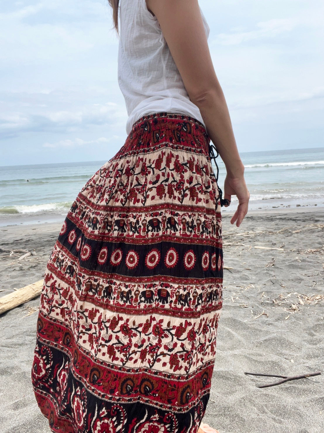 【band of gypsies】vintage india rayon skirt Ethnic Pattern red
