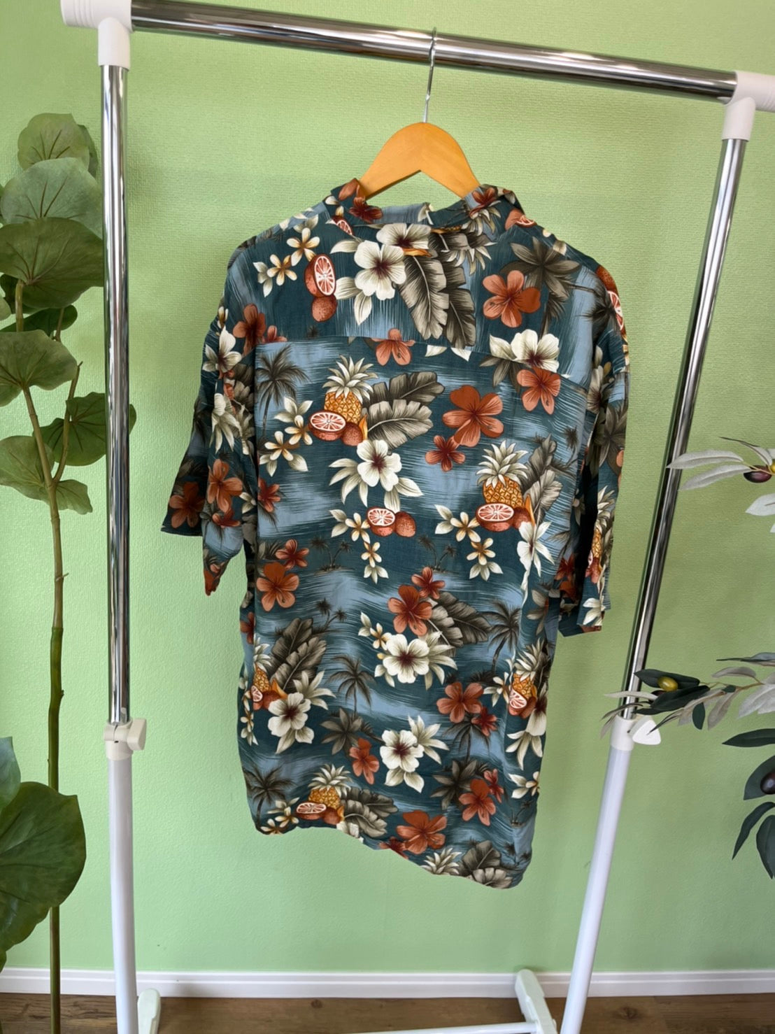 【pierre cardin】 All Over Pattan rayon Aloha Shirt ピエールカルダン オールオーバーパターン ハイビスカス柄 開襟 レーヨン アロハシャツ （men's XL)