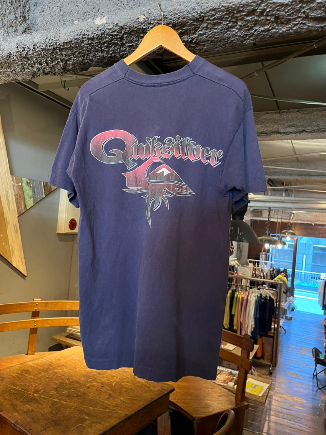 【Quiksilver】90's vintage Quiksilver surf skate  t-shirt made in Canada (men's L)