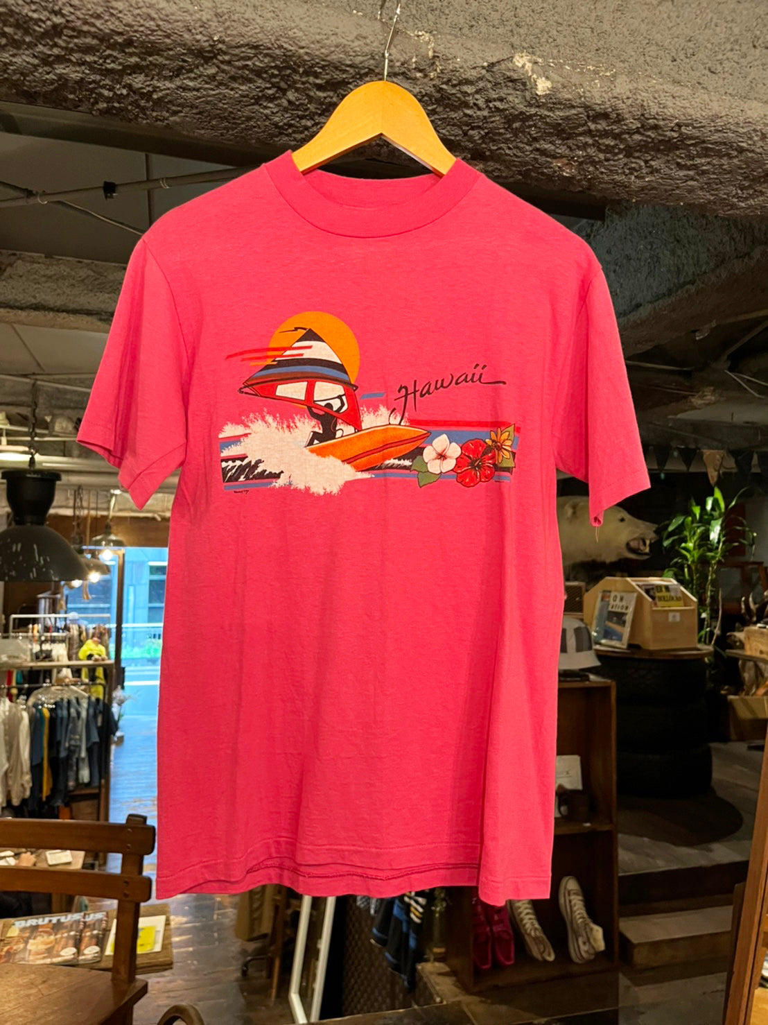 【vintage】80's Hanes Hawaii Souvenir T-Shirt  pink (men's M)
