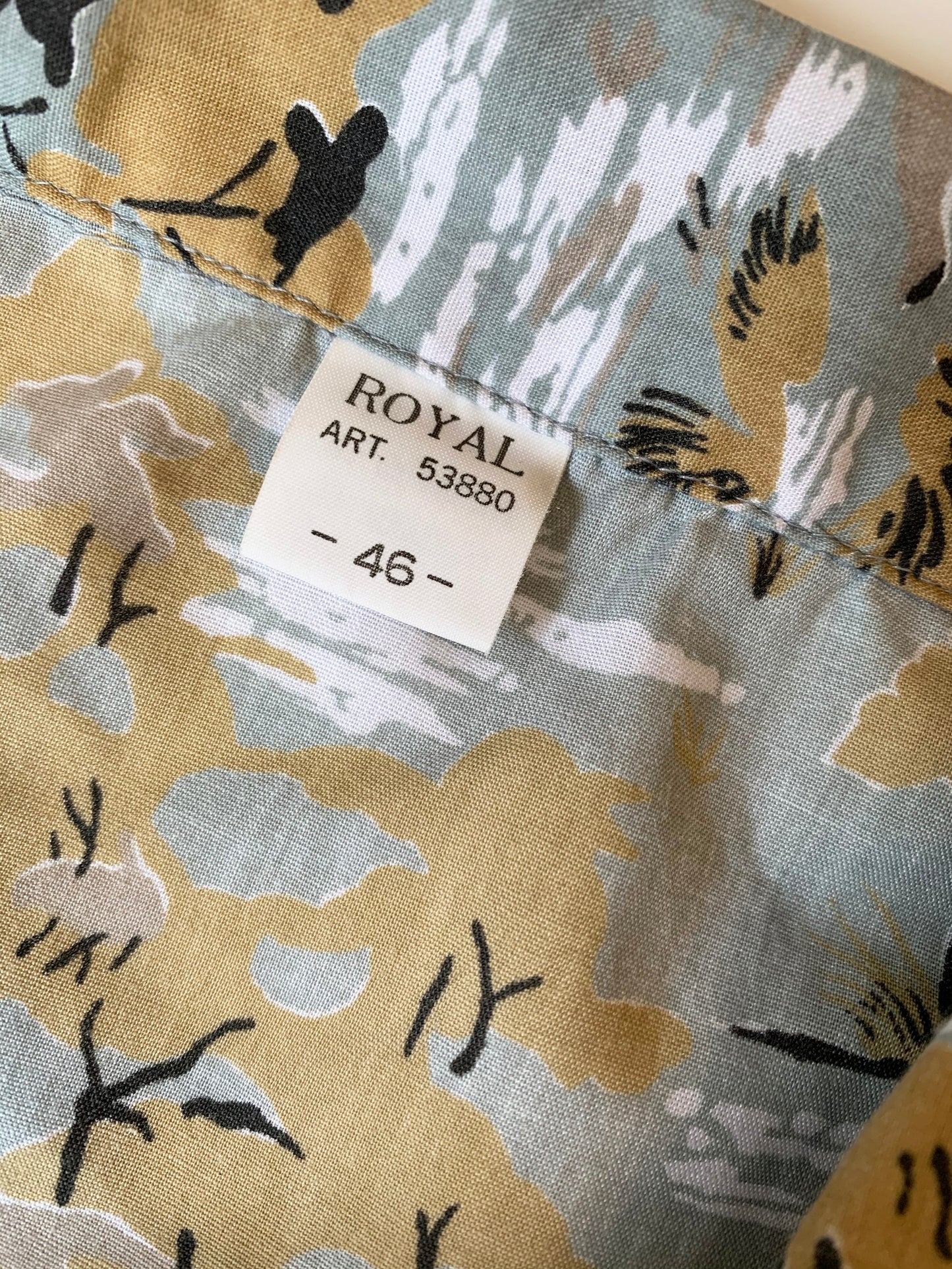 【EURO vintage】ROYAL animal Design shirt (men's S）