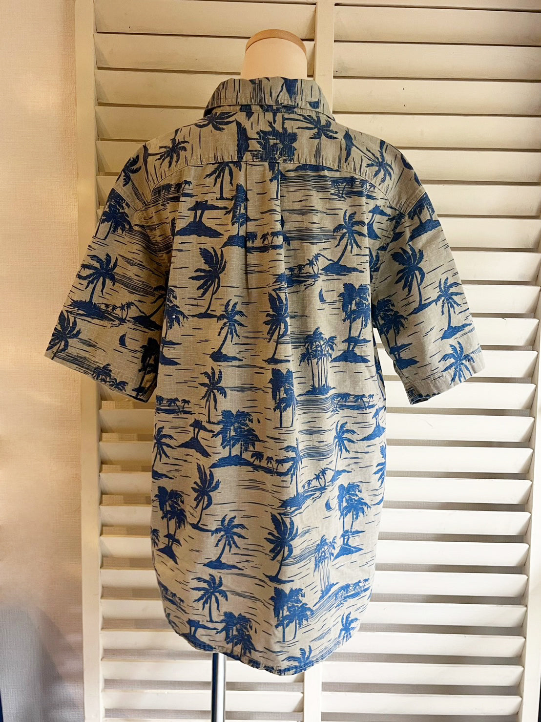 【Croft&Barrow】 All Over Pattan Aloha Shirt クラフトアンドバロー オールオーバーパターン リゾート柄 開襟 アロハシャツ （men's L)
