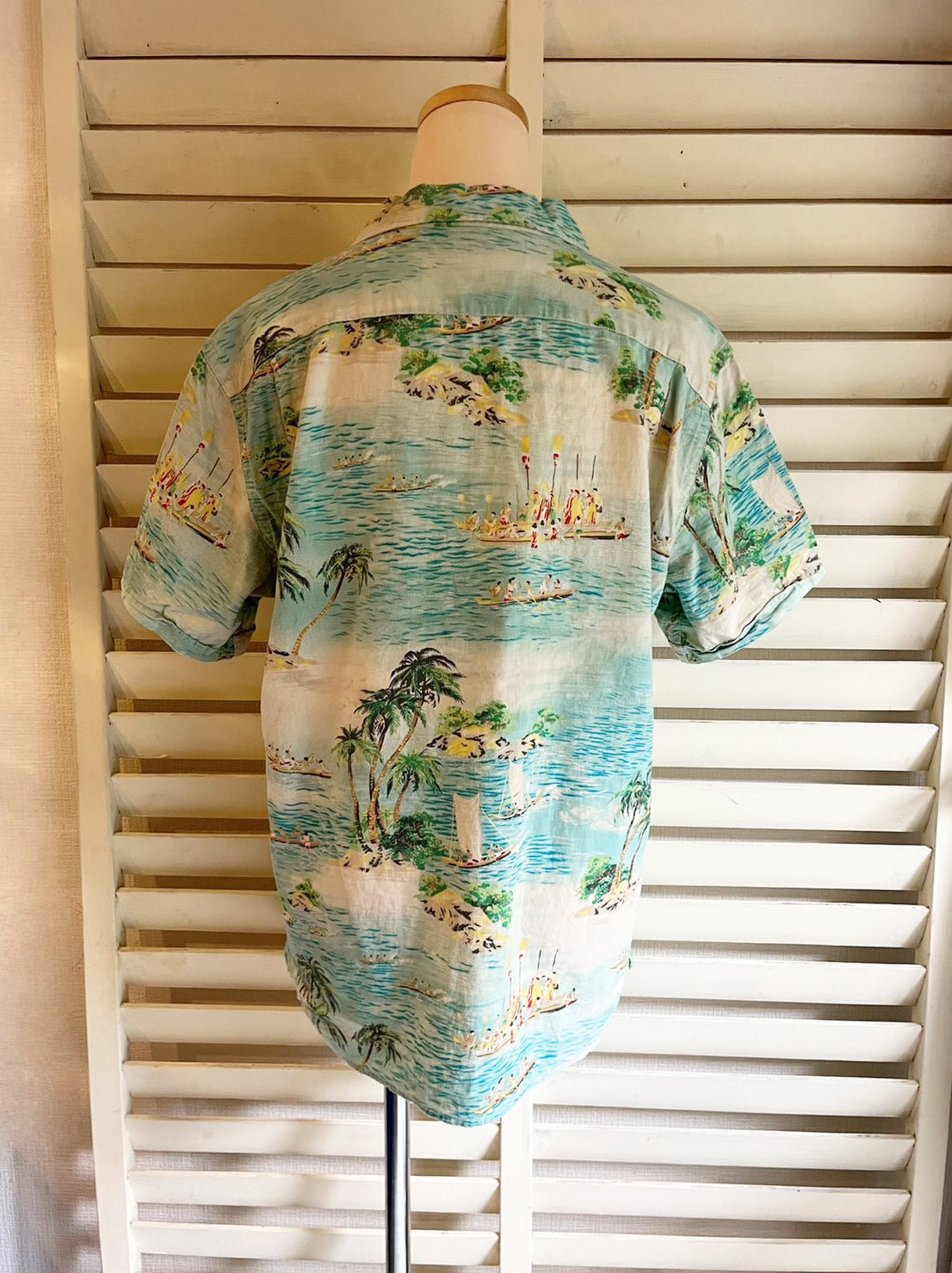 【Lucky Brand】ALL  OVER PATTERN Aloha Shirt ラッキーブランド オールオーバーパターン リゾート柄 開襟  アロハシャツ （men's M)